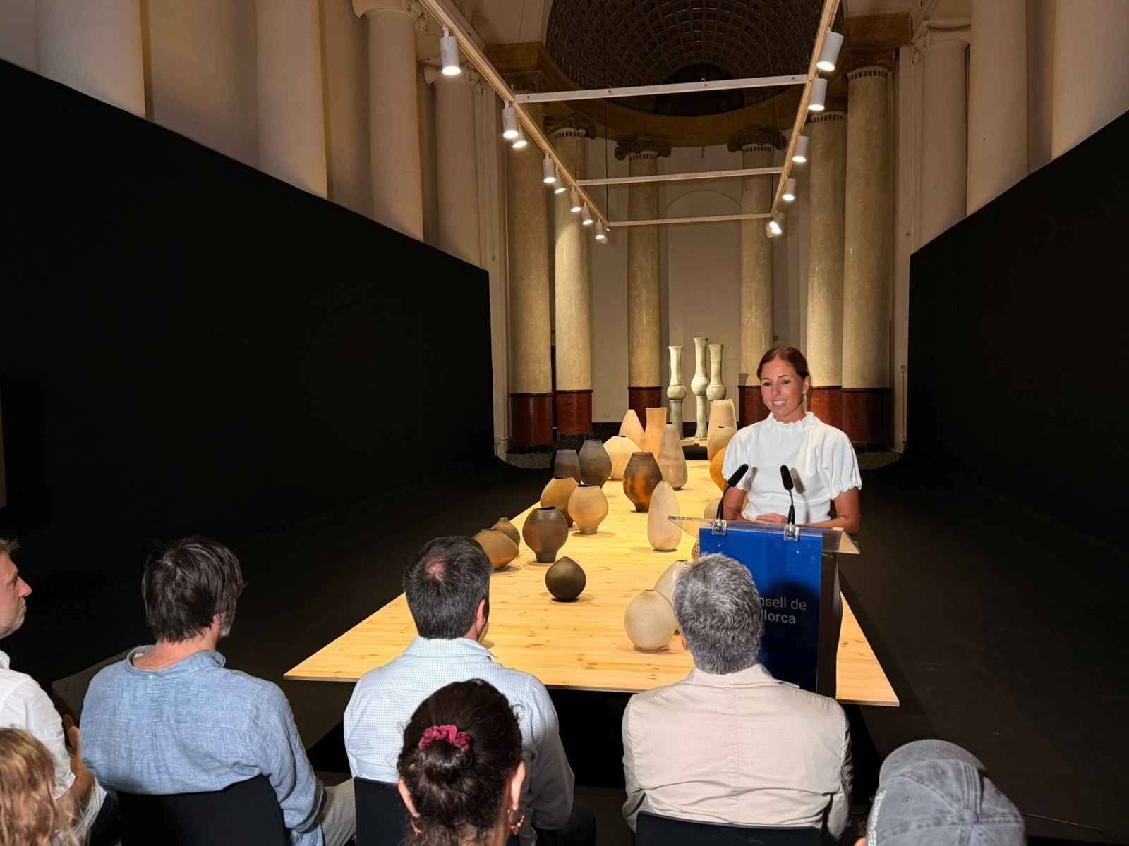 Presentació de l'exposició «De la terra al Cel», de Català Roig a la Misericòrdia.