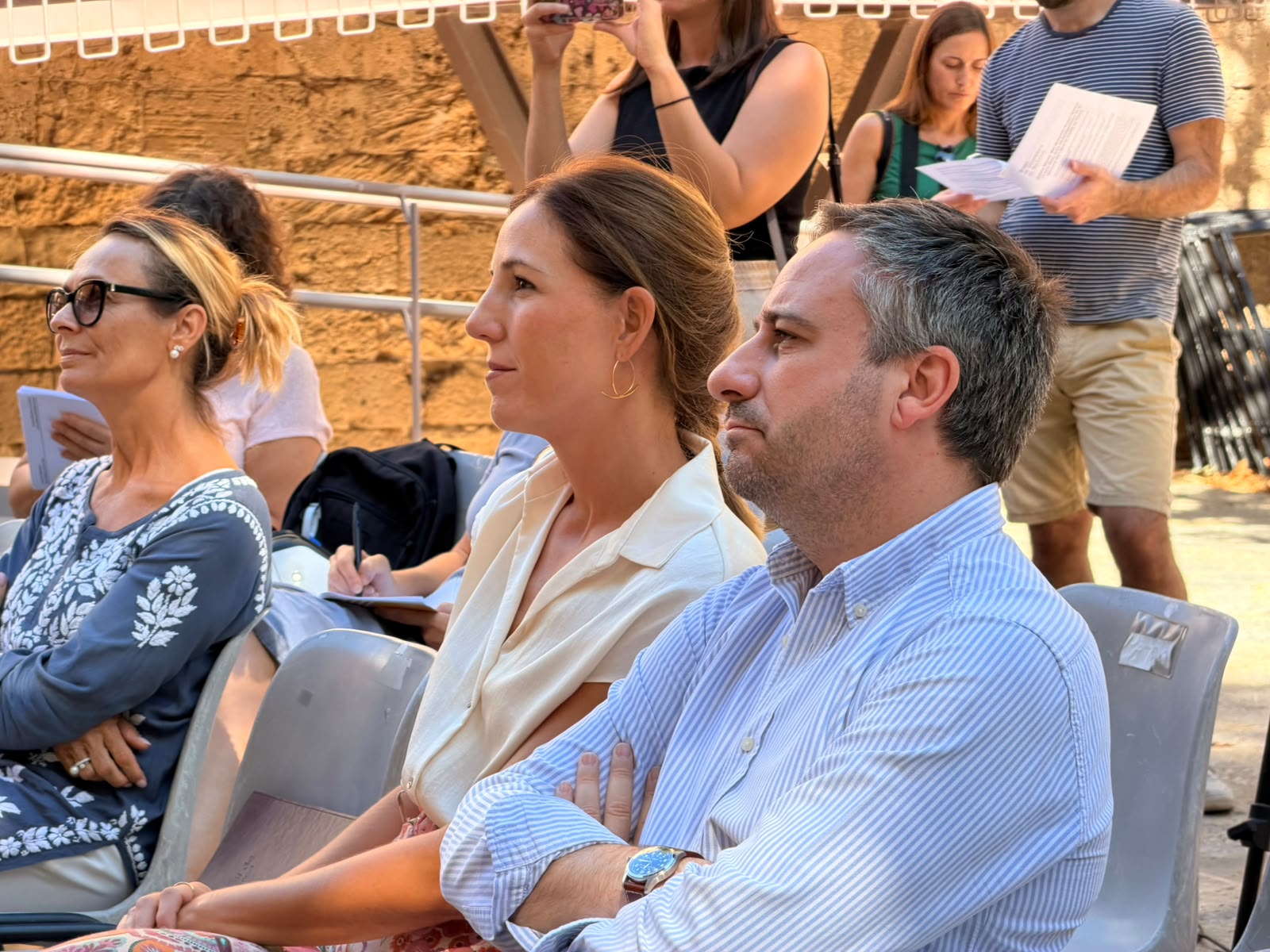 La vicepresidenta i consellera de Cultura i Patrimoni, Antònia Roca i el director insular de Cultura, Andrés Ferrer.
