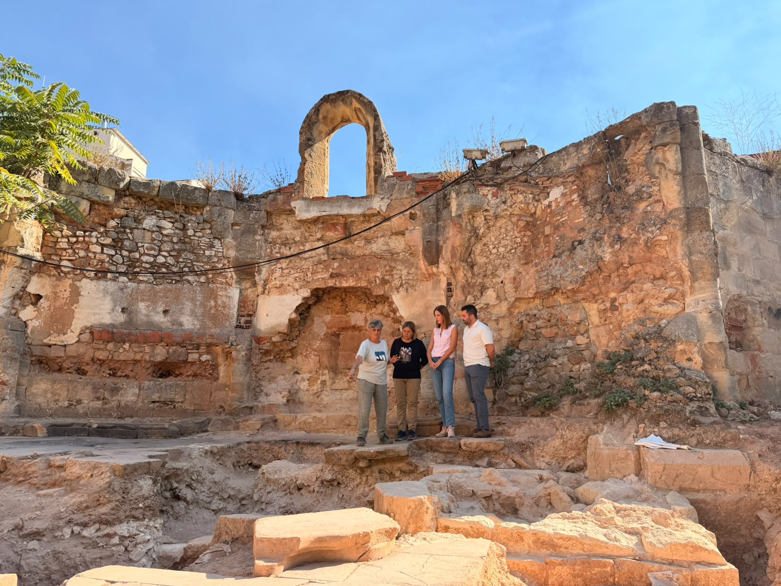 Visita a las excavaciones arqueológicas de Soria, en el Convento de Sant Francisco.