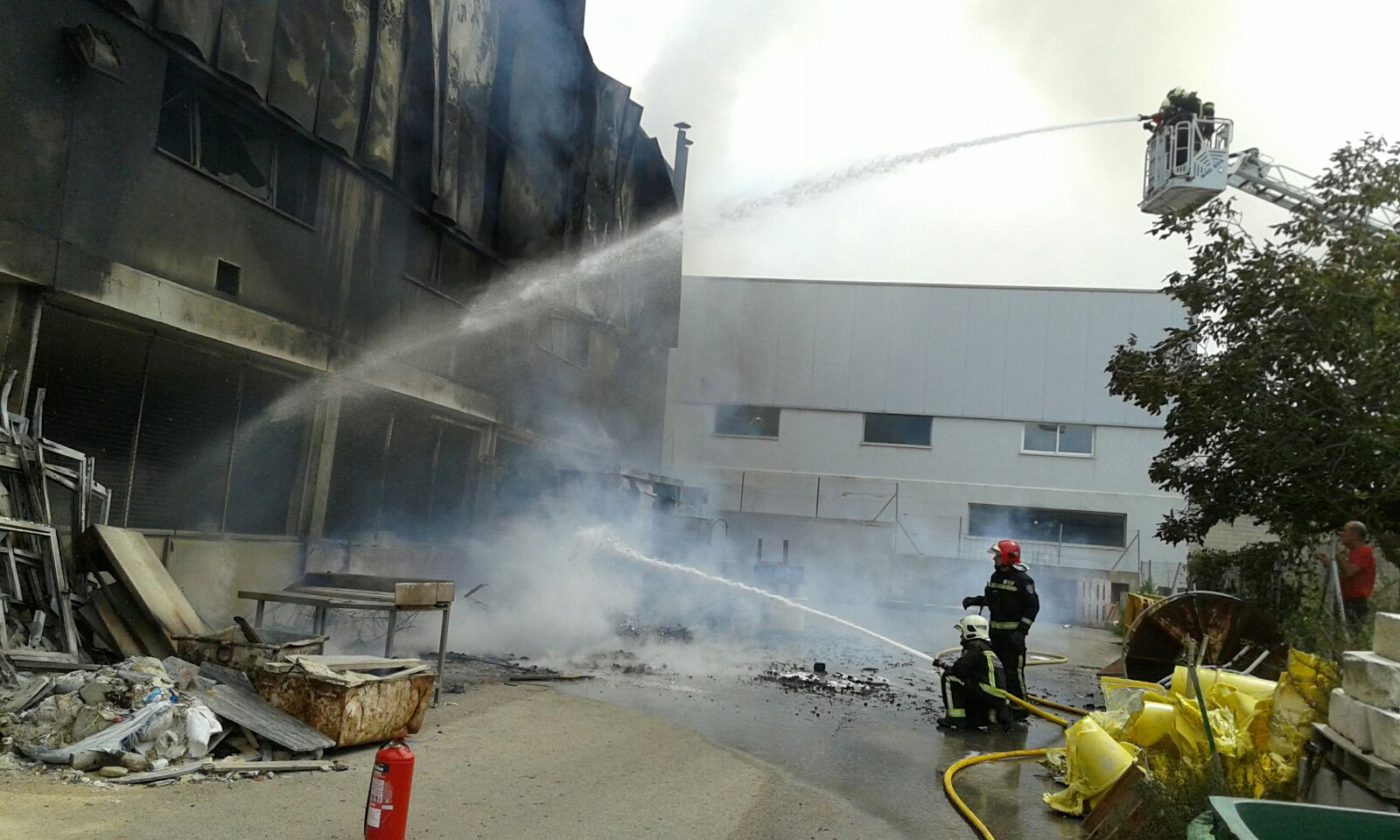 incendi_muro_02.jpg