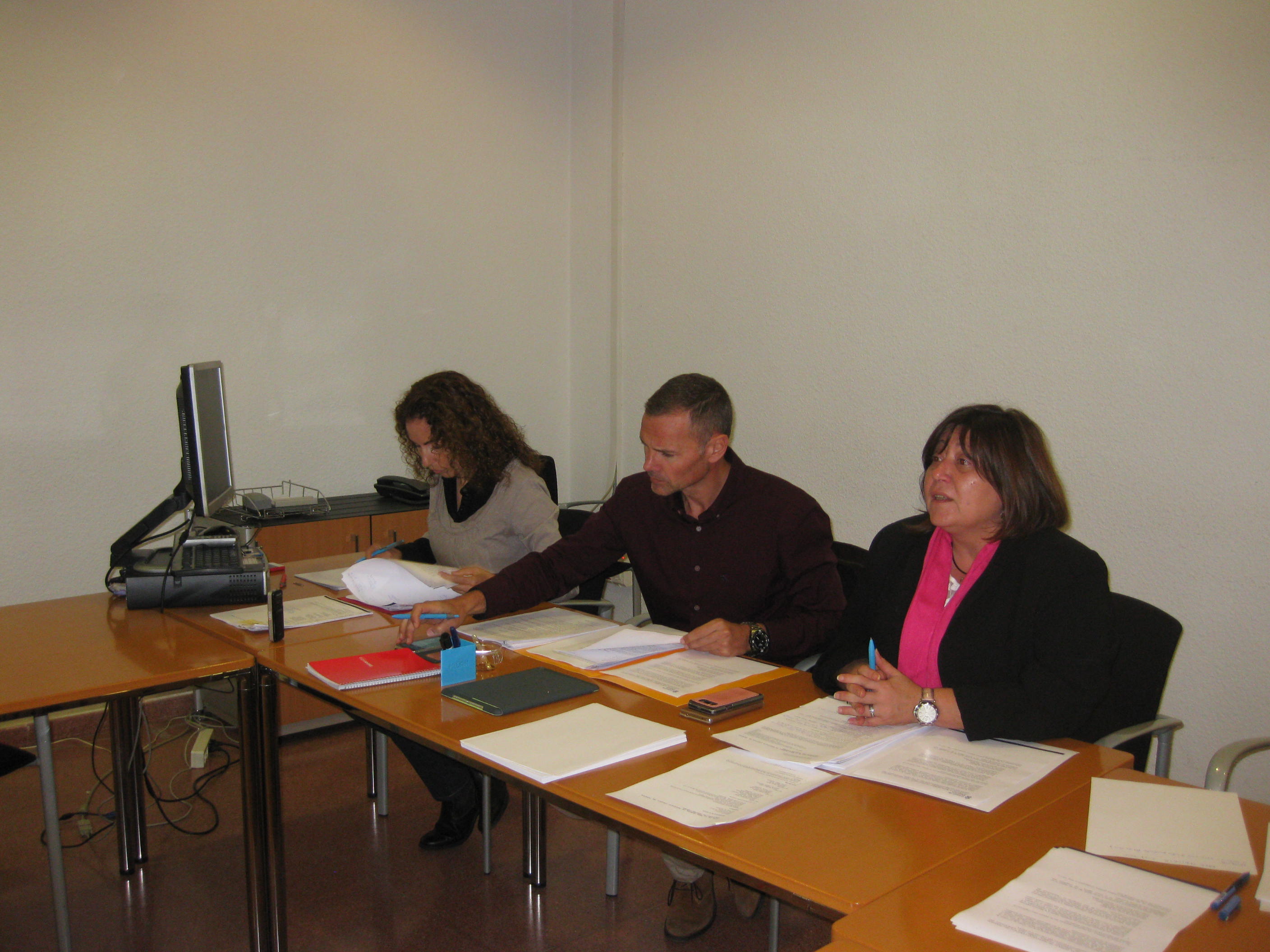 20151105_CarmenPalomino_MesaNegociacio.JPG