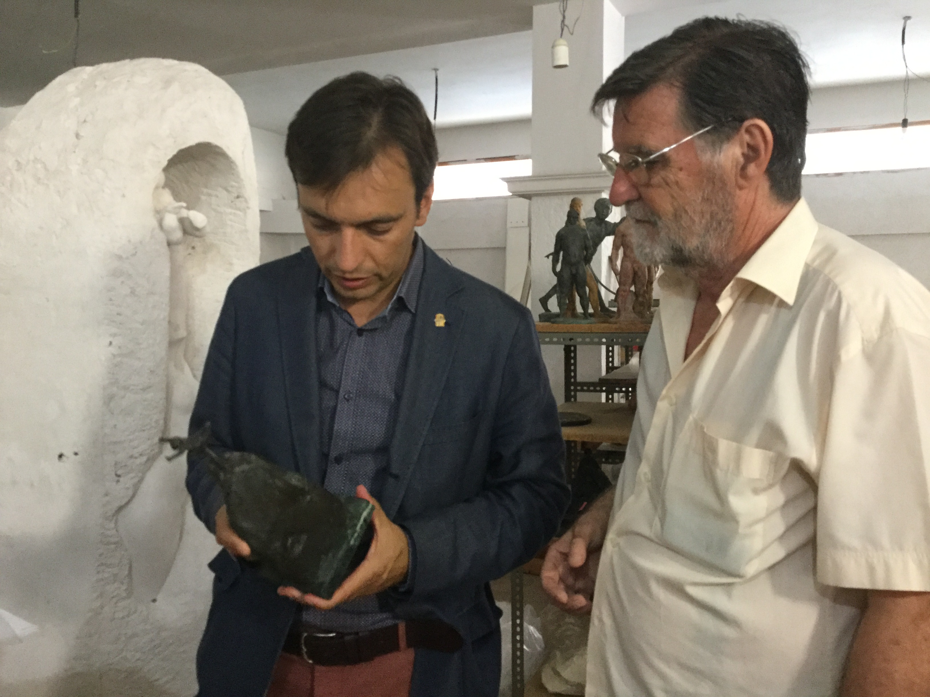 miralles_estatueta.JPG