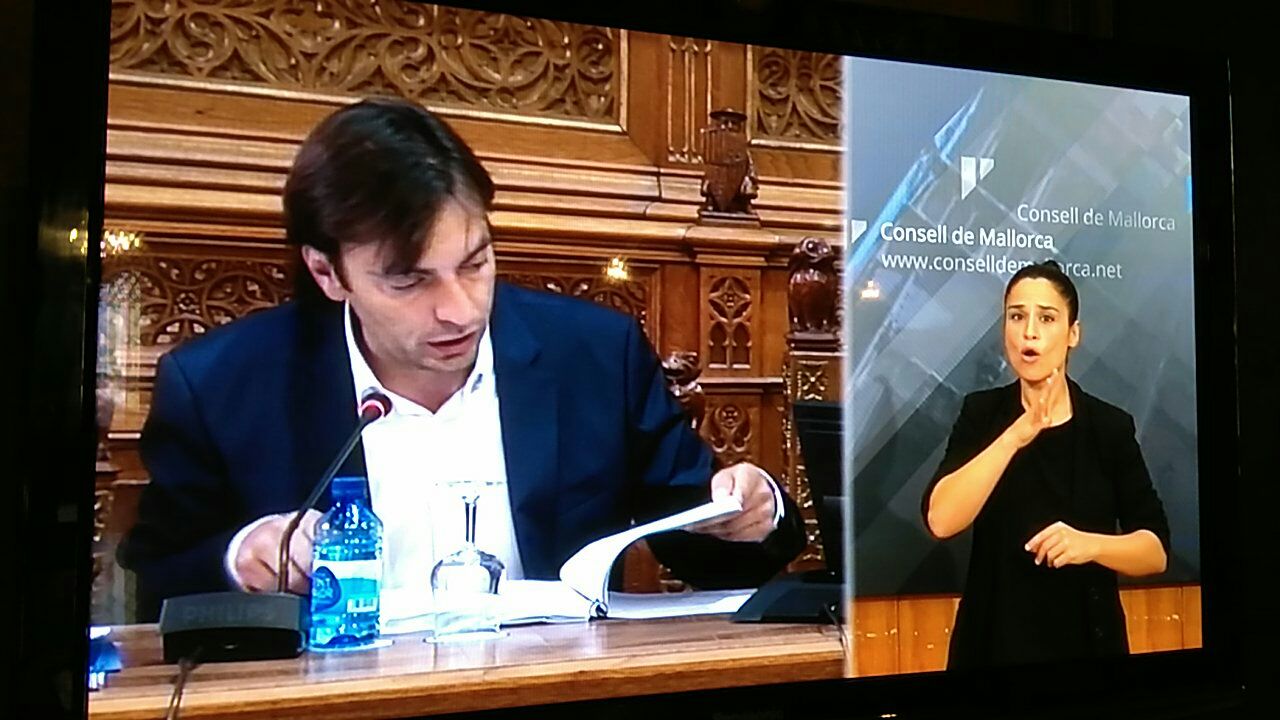 miralles.JPG