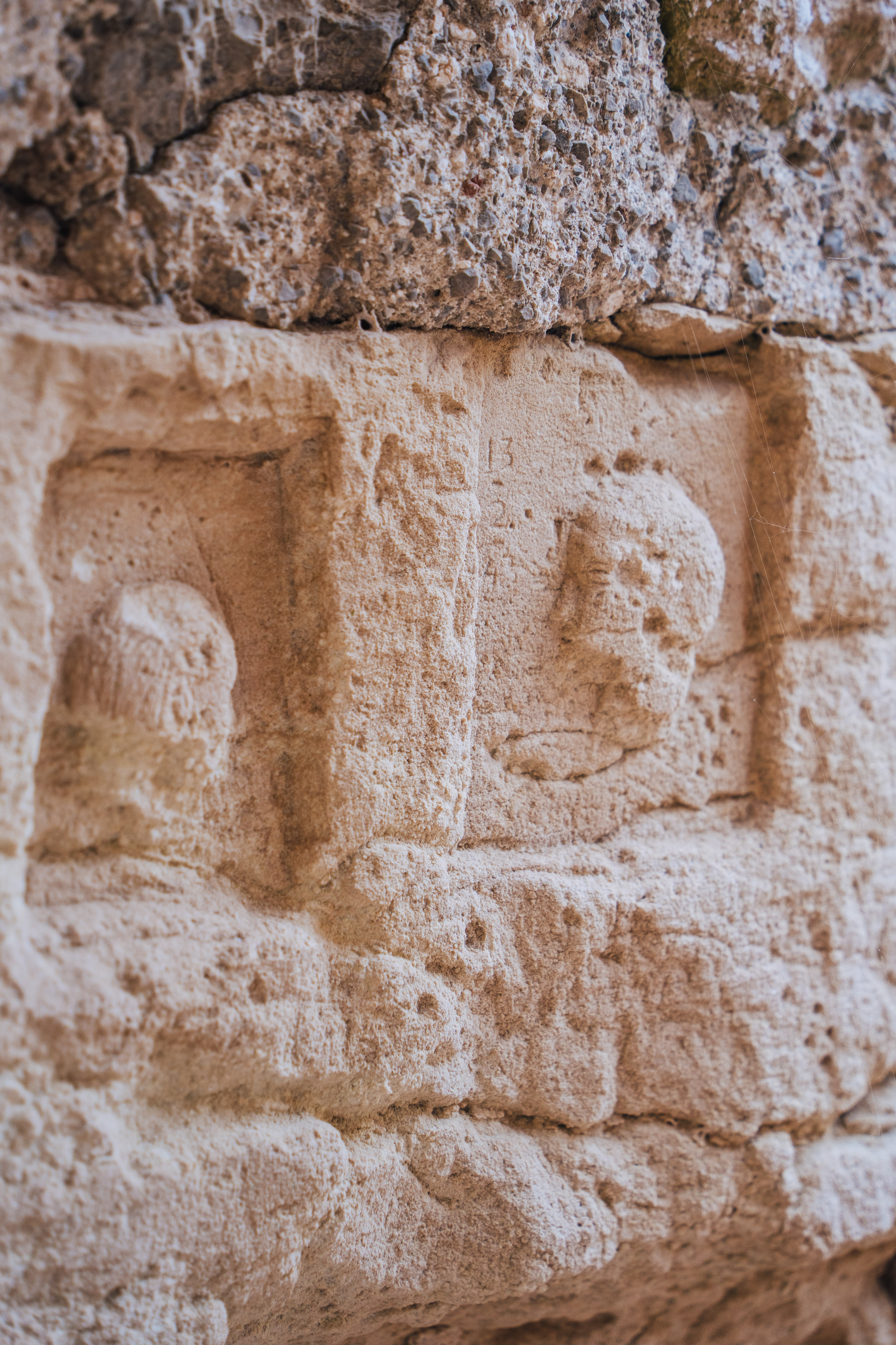 Relieve antropomorfo