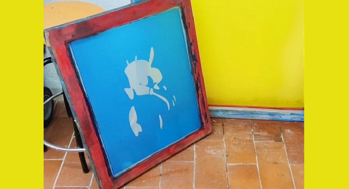 Estampació per a tothom sobre tèxtil reciclat