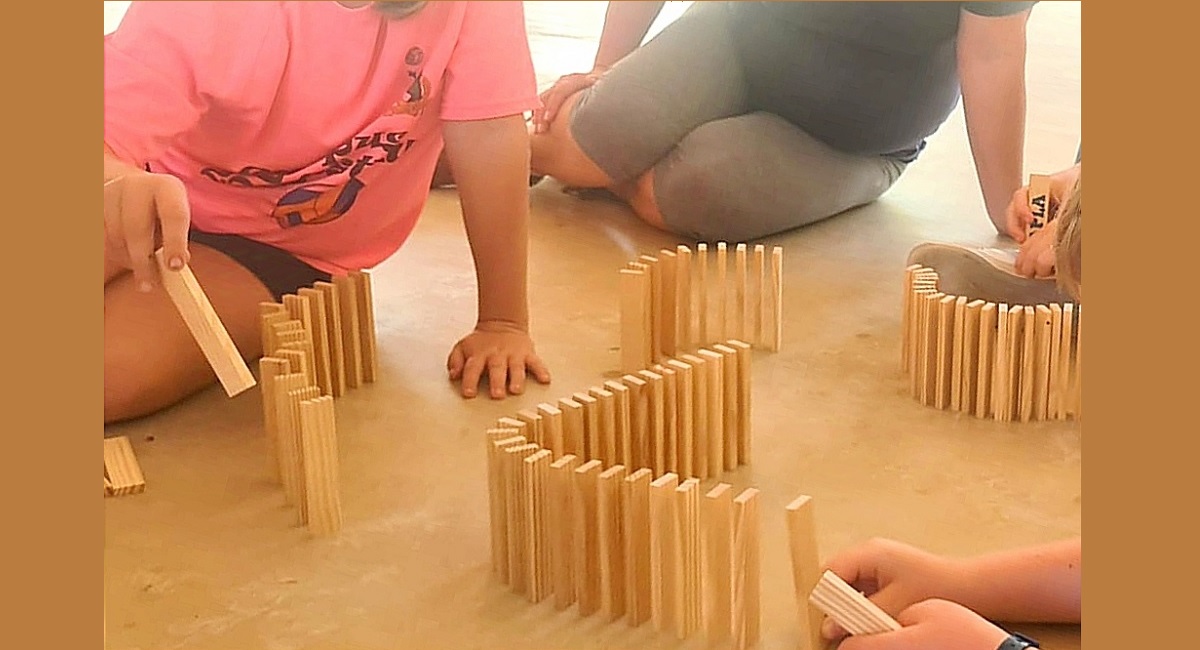 Geometria, dominós i equilibri