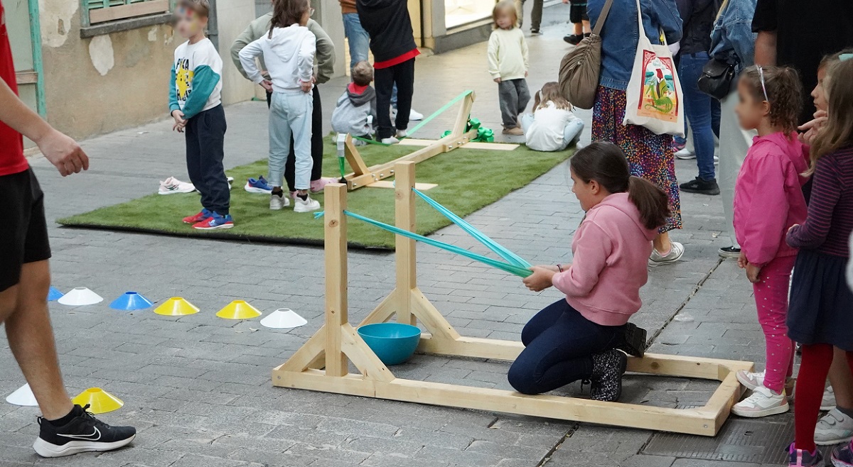 Ludoteca de fusta coeduactiva: punteria