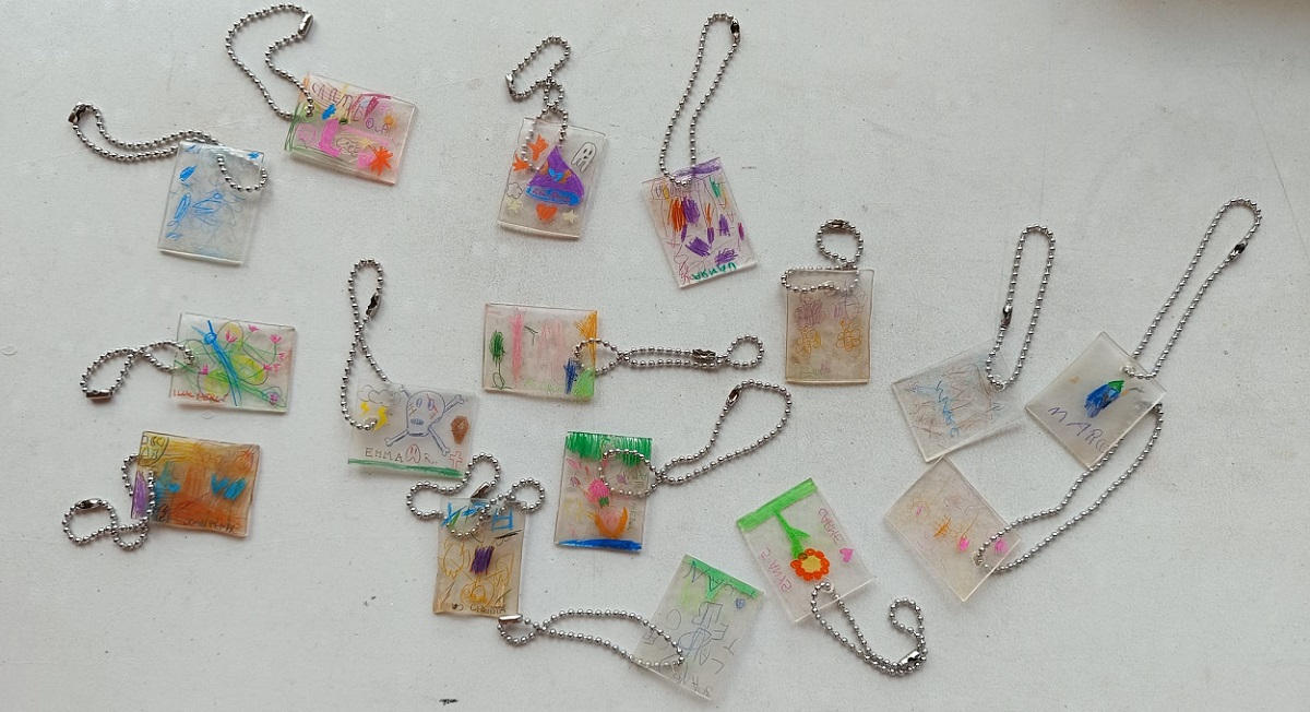 Tallers d'aventura creativa per a infants: plástico mágico