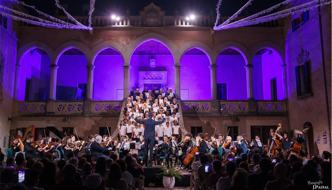 Revetlles, estampes de 12 festes populars mallorquines