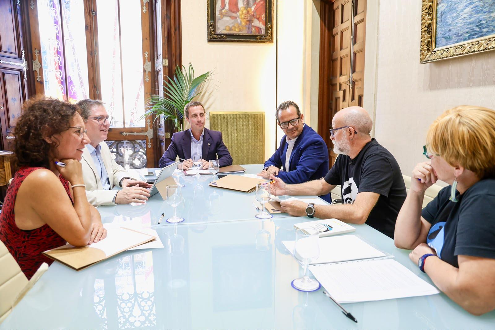 El presidente Galmés se reúne con las entidades del GOB y Terraferida